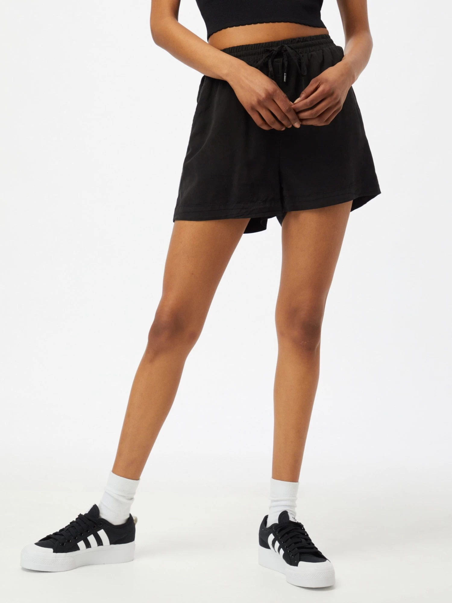 Vila Shorts Regular Broek Dames Zwart 4 Vila Shorts Regular Broek Dames Zwart - Afbeelding 2