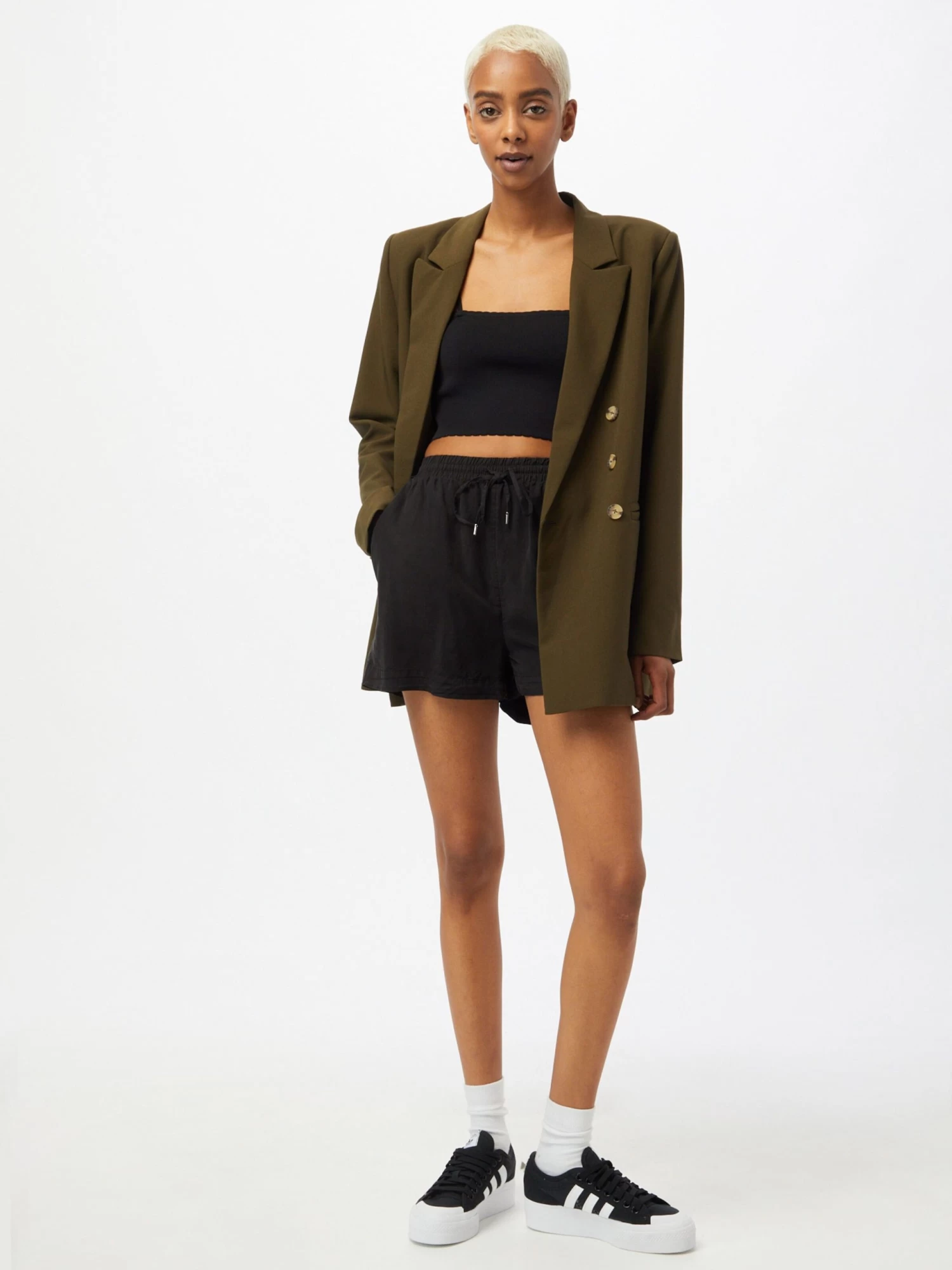 Vila Shorts Regular Broek Dames Zwart 6 Vila Shorts Regular Broek Dames Zwart - Afbeelding 4