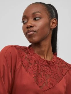 Vila Kanten Blouses Blouse Suvita Dames Rood -Vila aaaf9c654c2c5e8a67e3835f07829c75