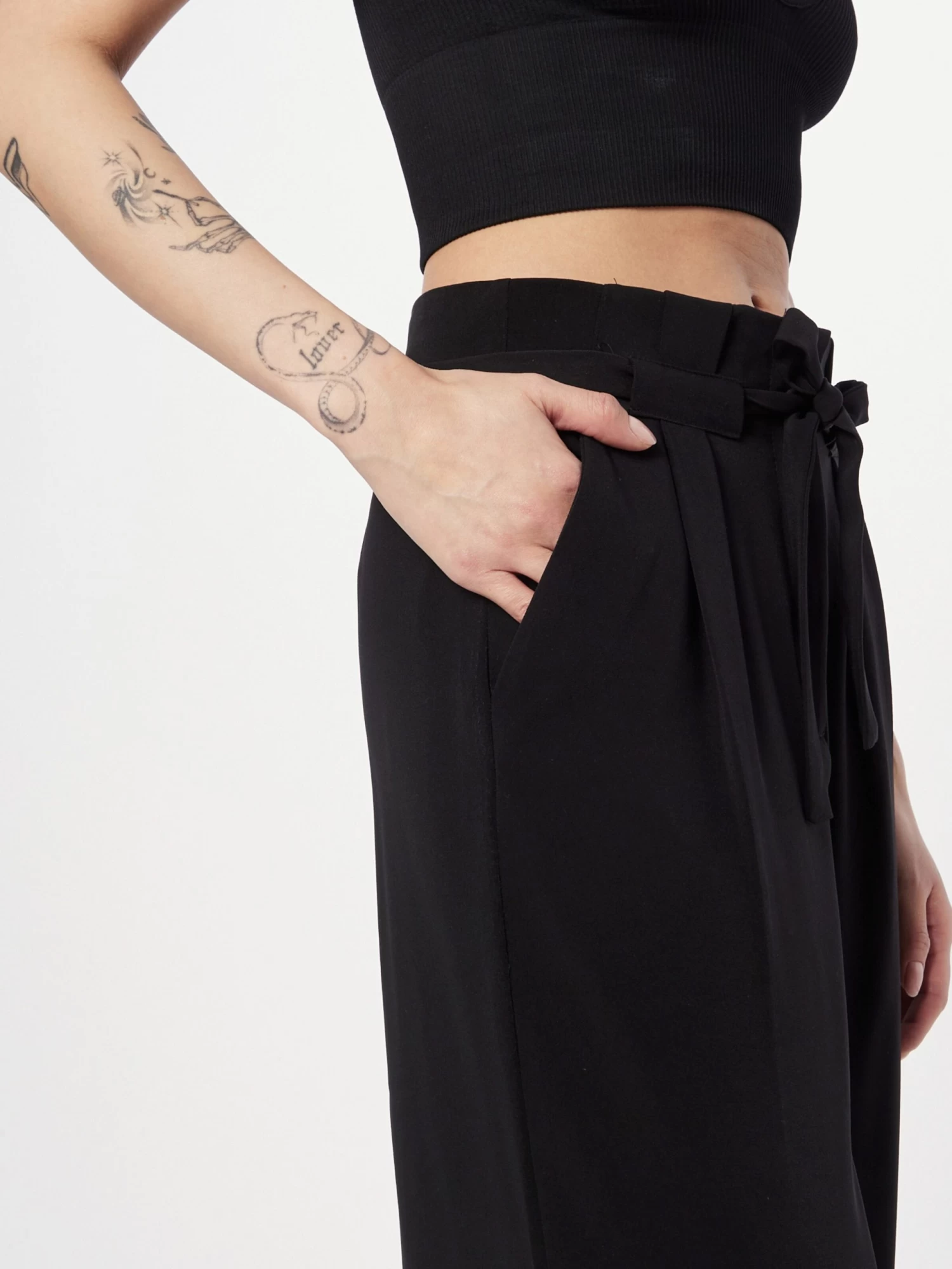 Vila Bandplooibroeken Loosefit Bandplooibroek Elin Dames Zwart 4 Vila Bandplooibroeken Loosefit Bandplooibroek Elin Dames Zwart - Afbeelding 2