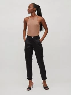 Vila Chinos Tapered Chino Dames Zwart 13 Vila Chinos Tapered Chino Dames Zwart -Vila c24d5548e33a3d9a71e46e90ef75ea3f
